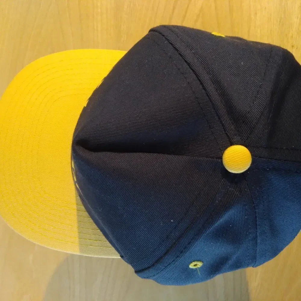 Deadstock Vintage Yukon Jack Two Tone Snap Back Trucker Hat